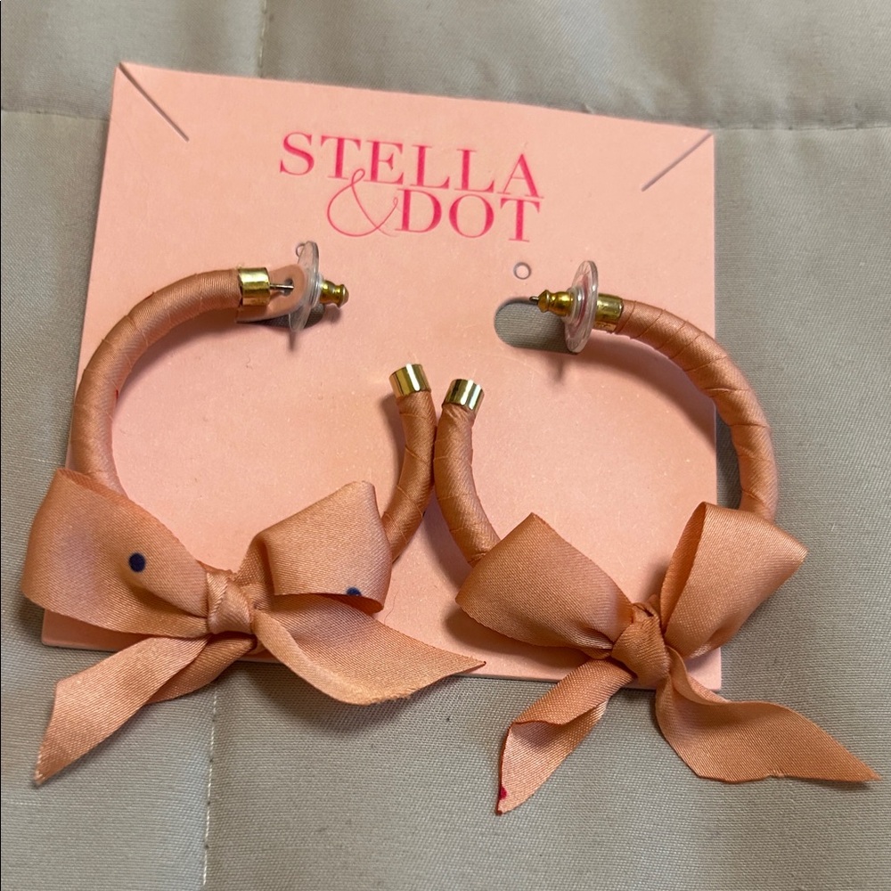Stella & Dot pink Ribbon Hoop Earrings